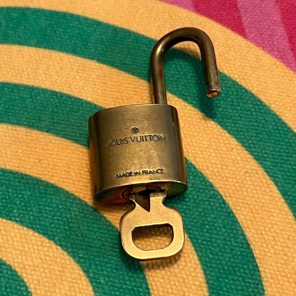 Authentic Louis Vuitton Lock & Key Set #306 - Picture 3 of 8